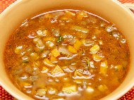 Гръцка супа от леща със зеленчуци и ароматни подправки